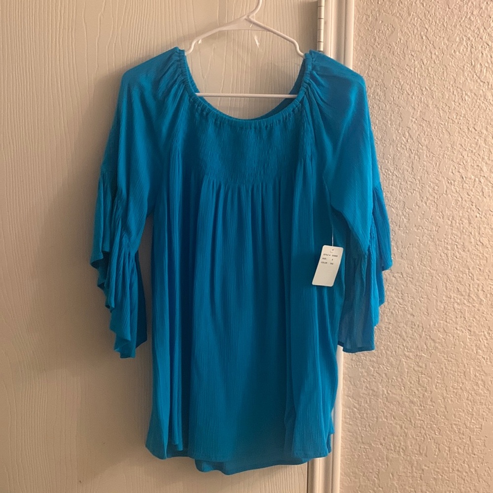 Women’s Linen top